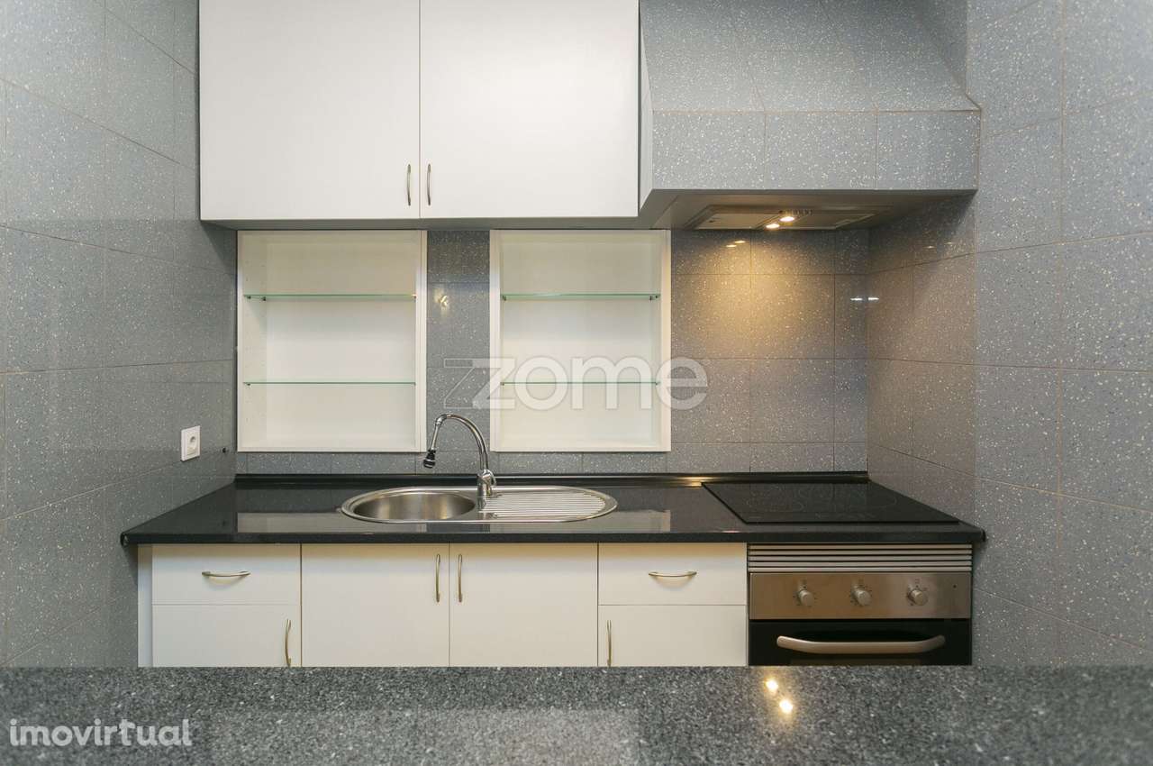 Apartamento T1  para arrendamento na Rua do Monsanto , Porto - Grande imagem: 4/27