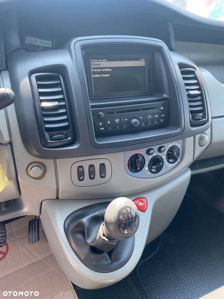 Renault Trafic - 17