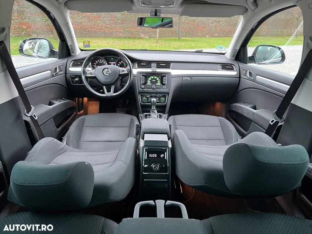 Skoda Superb 2.0 TDI DSG Comfort - 2