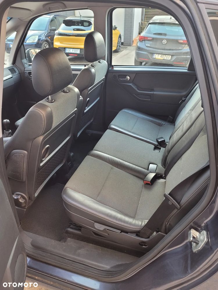 Opel Meriva 1.6 16V Cosmo - 13