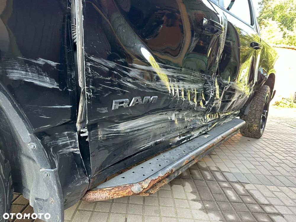 RAM 1500 Crew Cab Shortbed Bighorn - 7