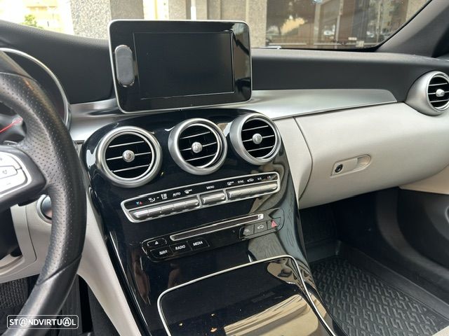 Mercedes-Benz C 220 d Cabrio Aut. - 9