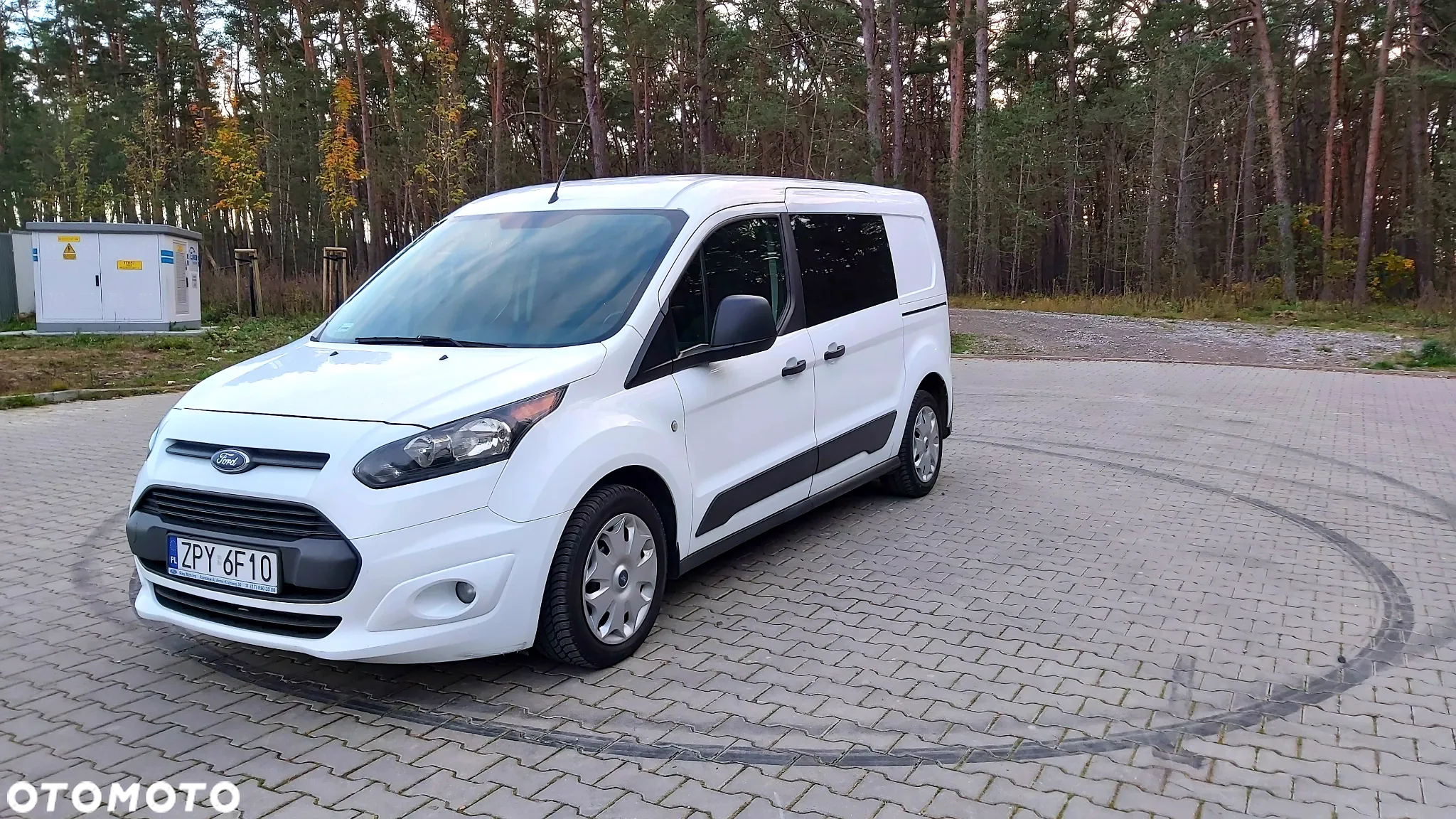 Ford Tourneo Connect Grand - 4