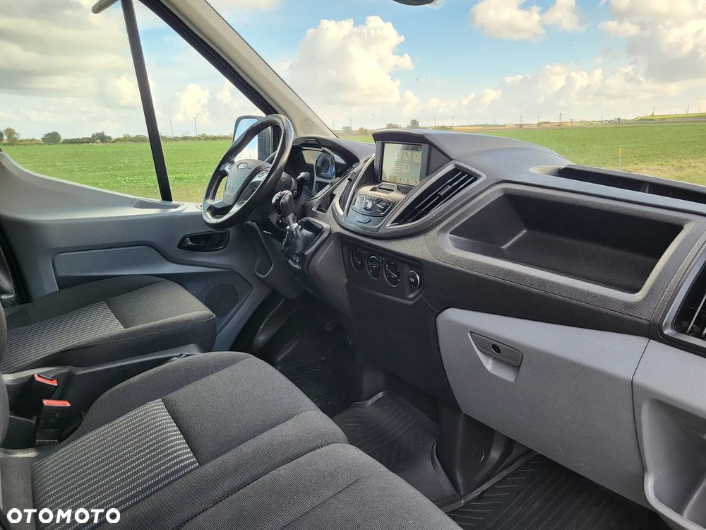 Ford Transit - 19