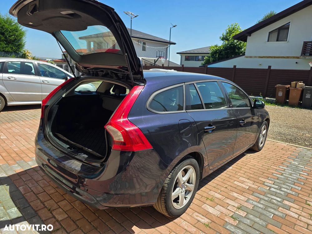 Volvo V60 D3 Geartronic Momentum - 7