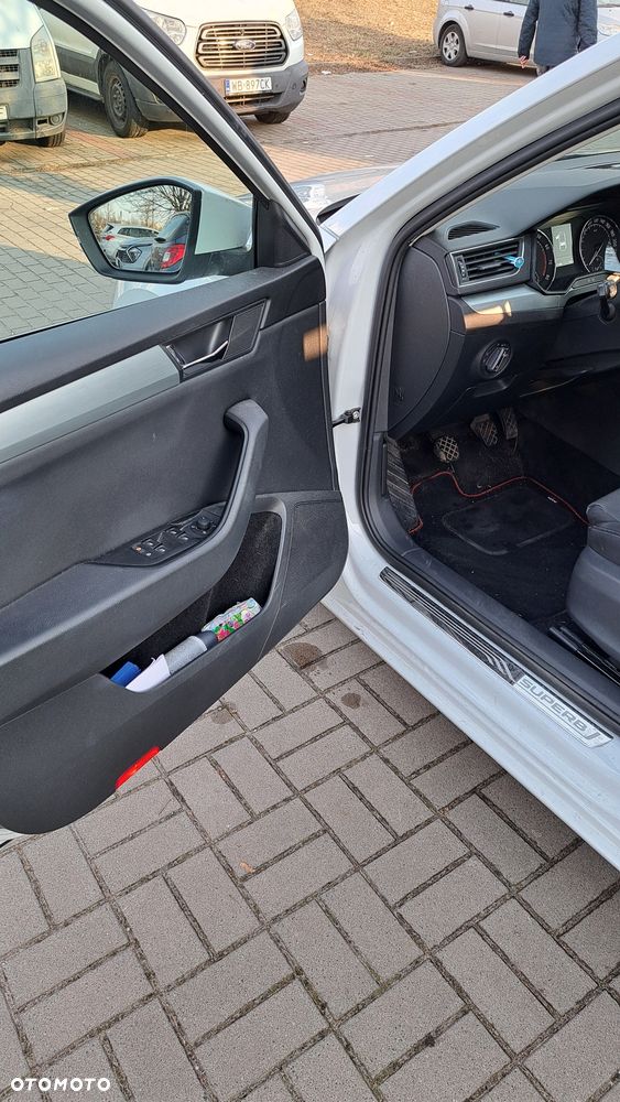 Skoda Superb 1.4 TSI ACT Ambition - 15