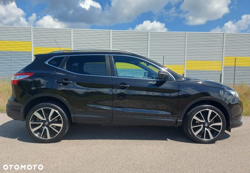 Nissan Qashqai 1.6 dCi 4 x 4 DPF tekna - 21