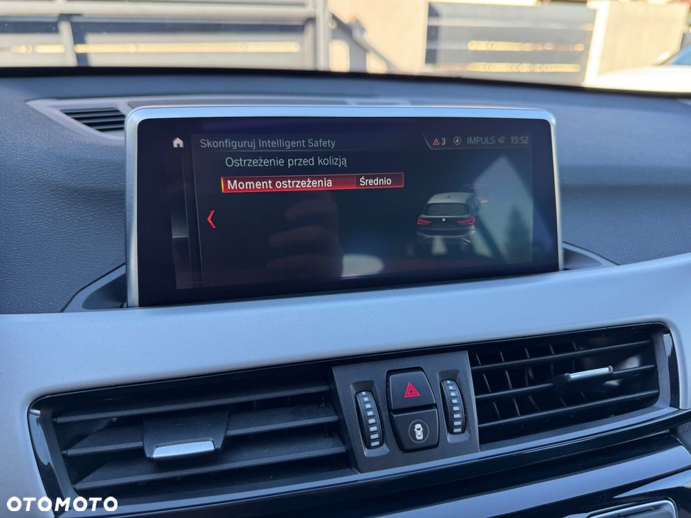 BMW X1 xDrive20i Advantage sport - 33