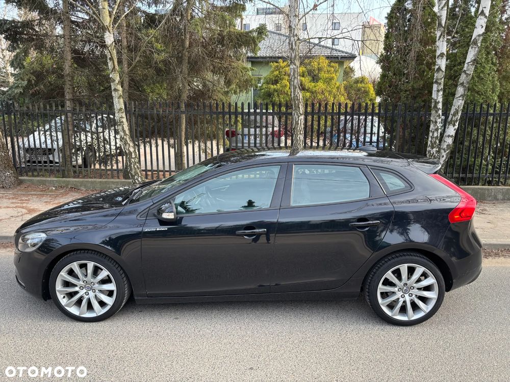 Volvo V40 D3 Geartronic Summum - 3