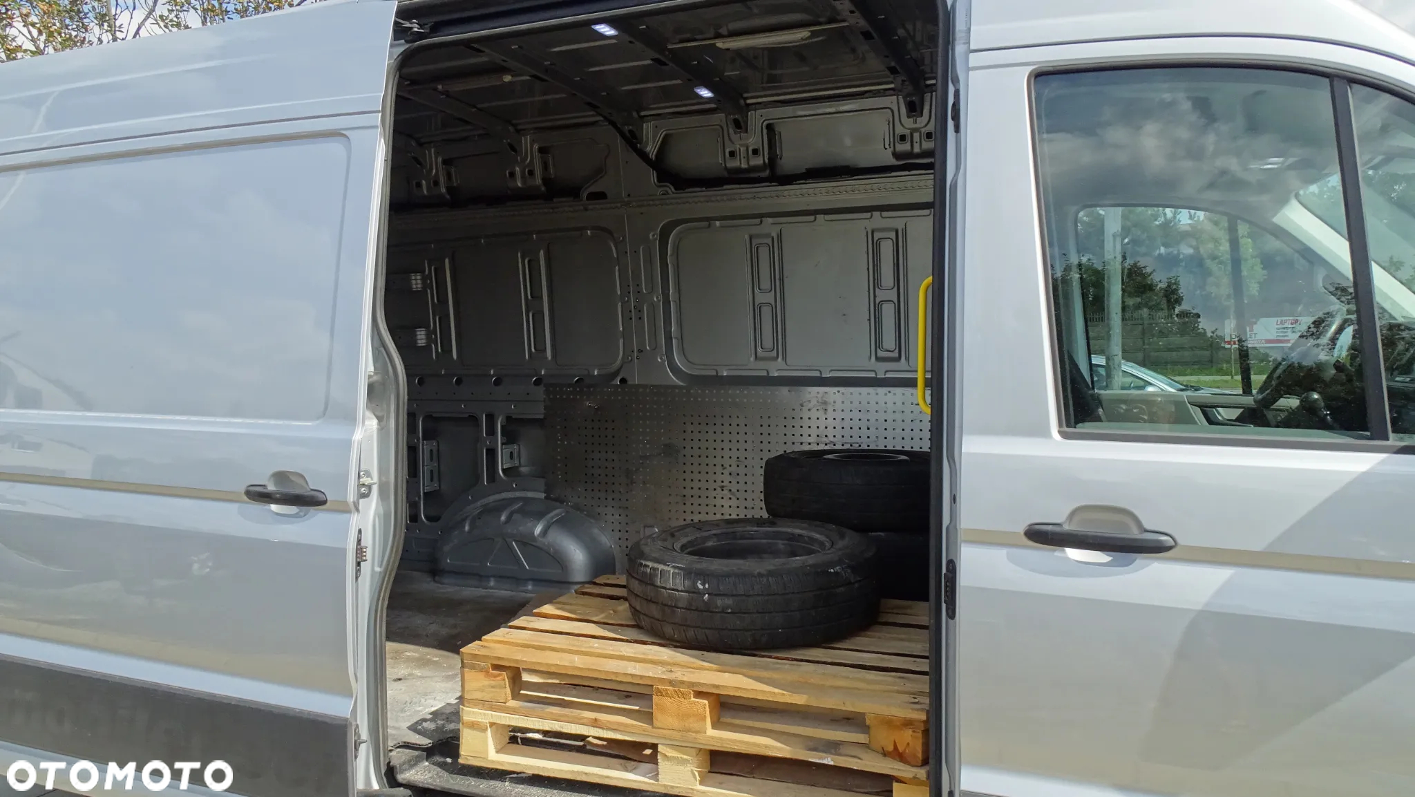 Volkswagen Crafter - 15