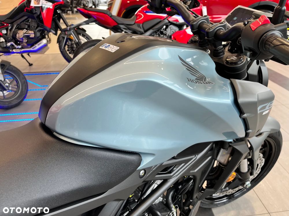 Honda CB - 6