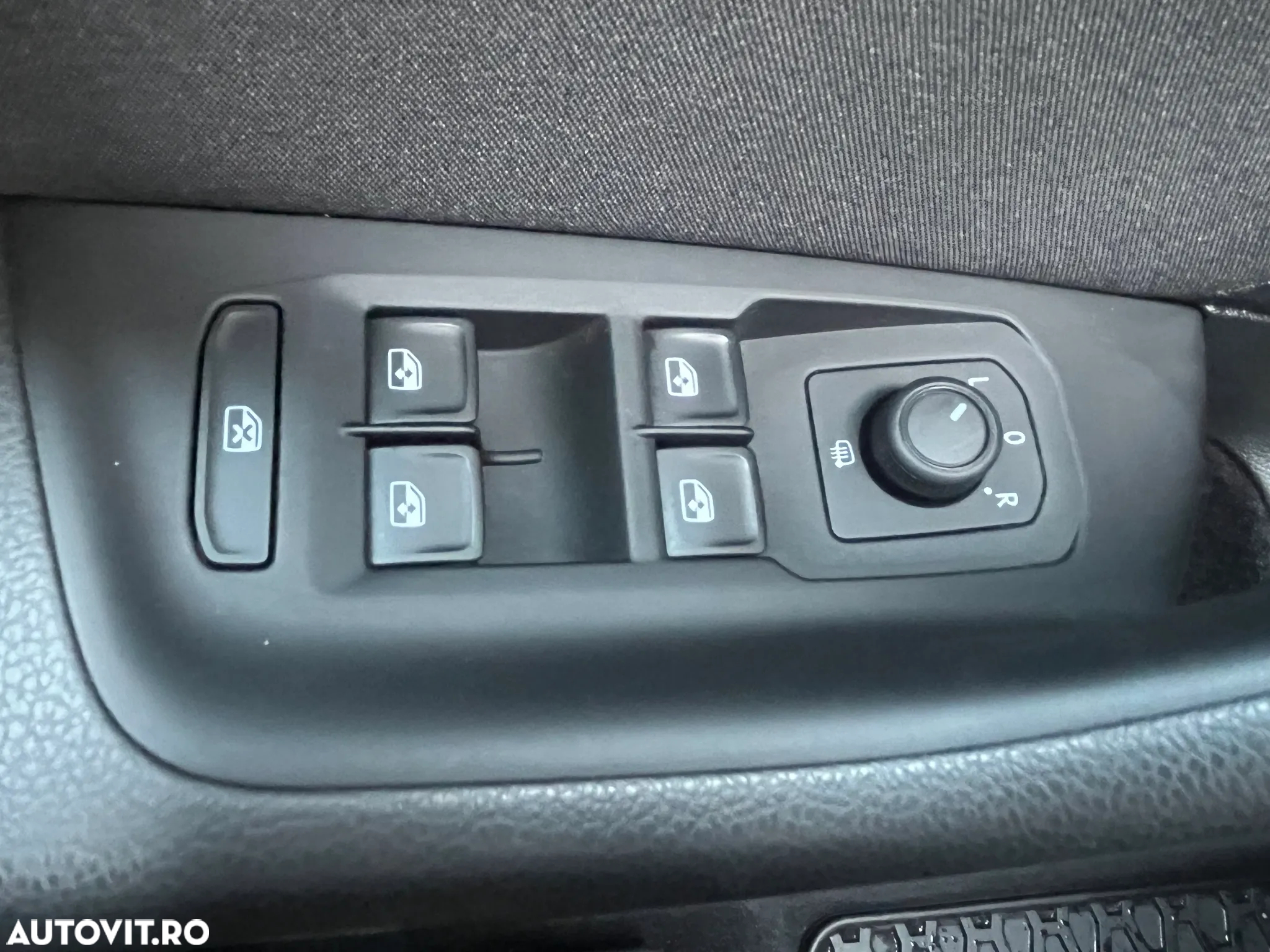 Volkswagen Passat 2.0 TDI DSG Comfortline - 13