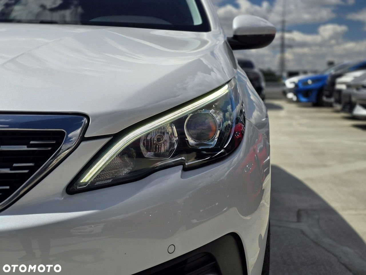 Peugeot 308 1.2 PureTech GPF Allure S&S - 2