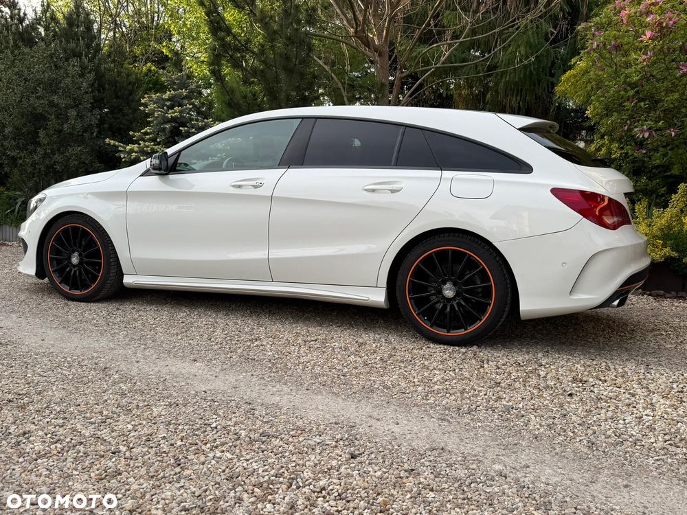 Mercedes-Benz CLA 200 7G-DCT Orange Art Edition - 6