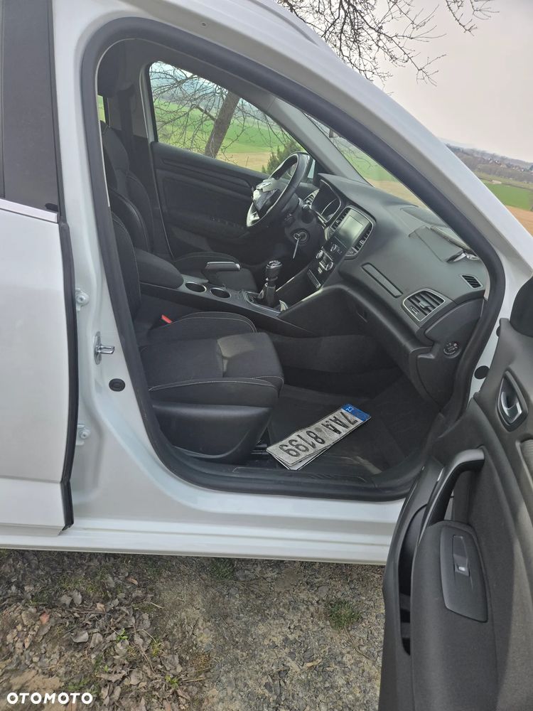 Renault Megane dCi 110 FAP Paris Business - 14