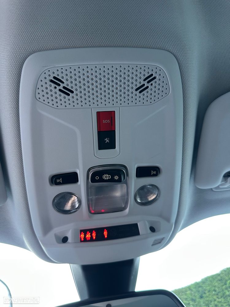 Peugeot 2008 PureTech 130 EAT8 Active - 19