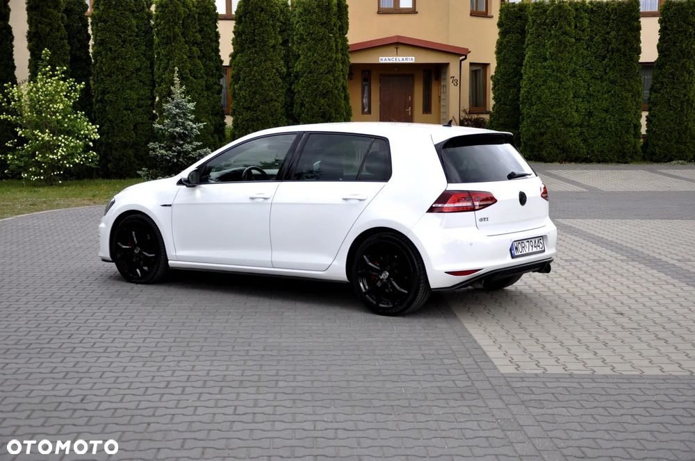 Volkswagen Golf 2.0 TSI BMT GTI - 17