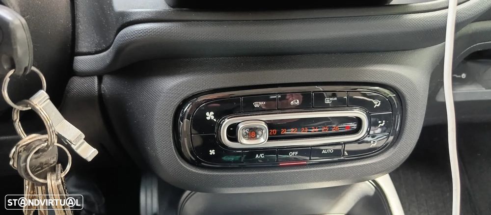 Smart ForTwo Coupé EQ - 17