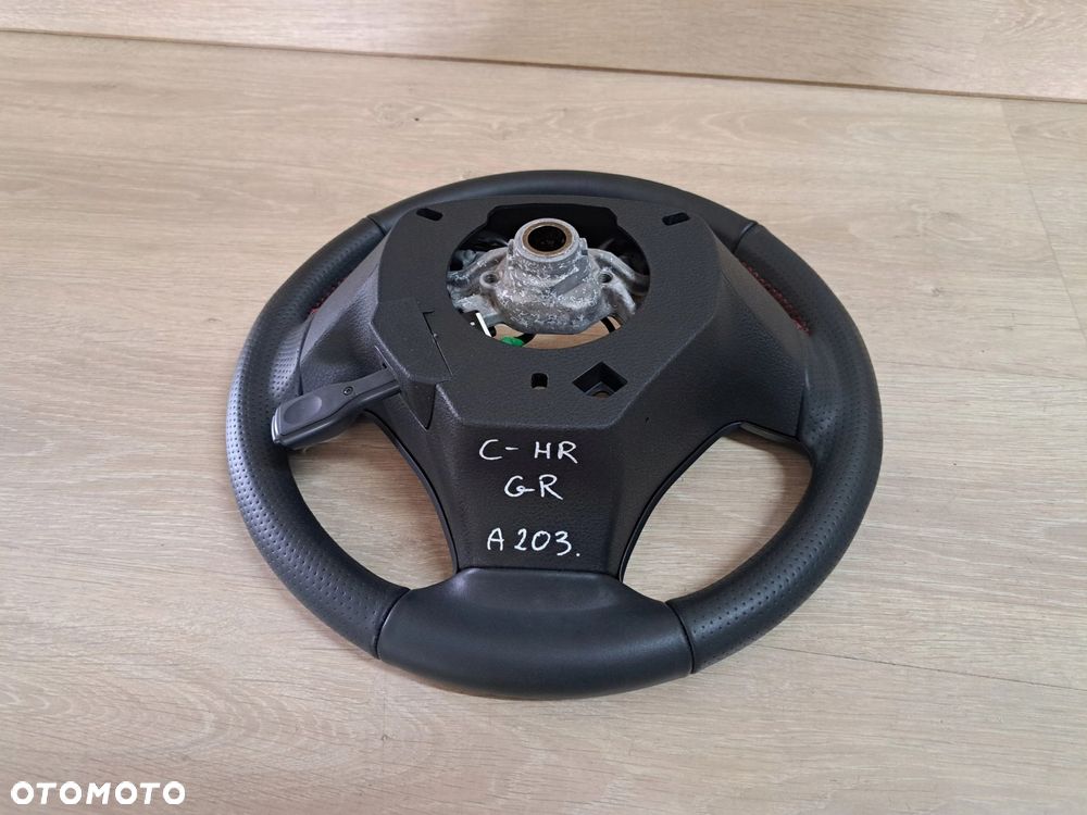 Toyota C-HR Lift kierownica skóra GR sport BDB czerwona nitka - 7