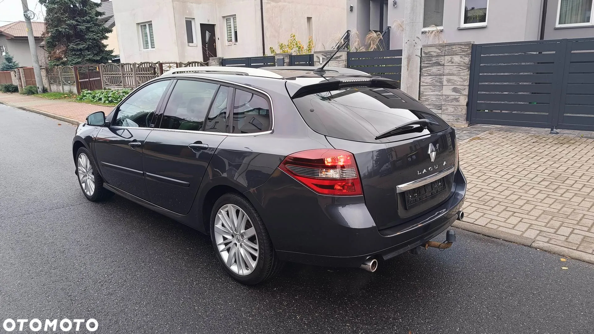 Renault Laguna 2.0 dCi FAP Initiale - 6
