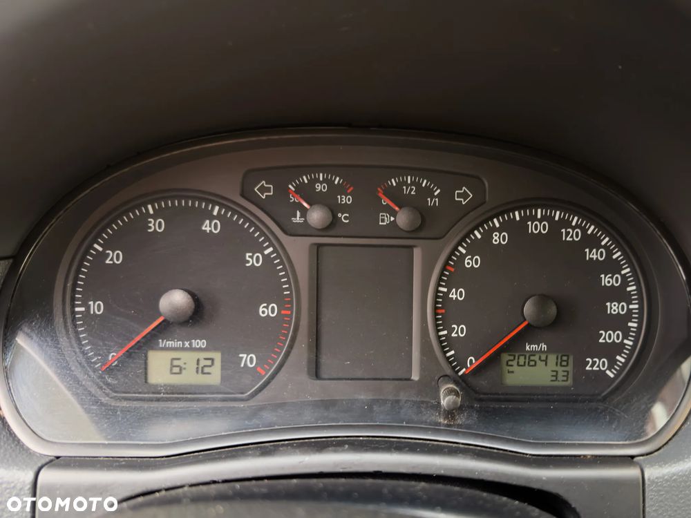 Volkswagen Polo 1.4 16V Trendline - 4