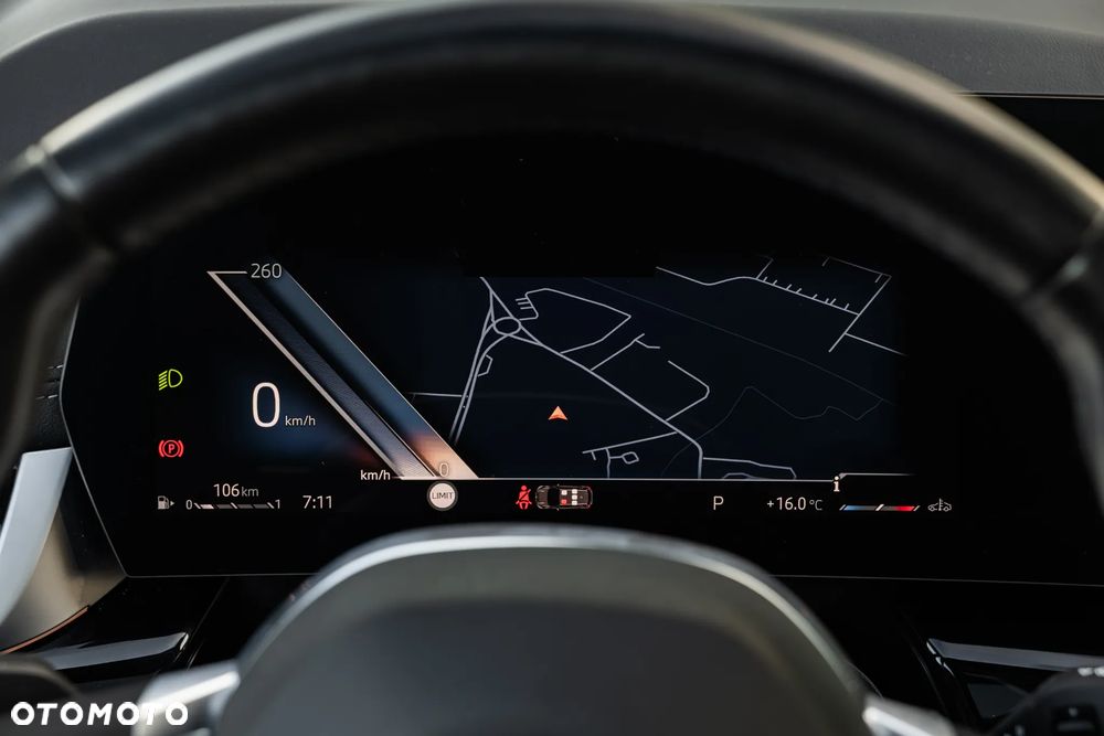 BMW Seria 2 220i mHEV Luxury Line - 34