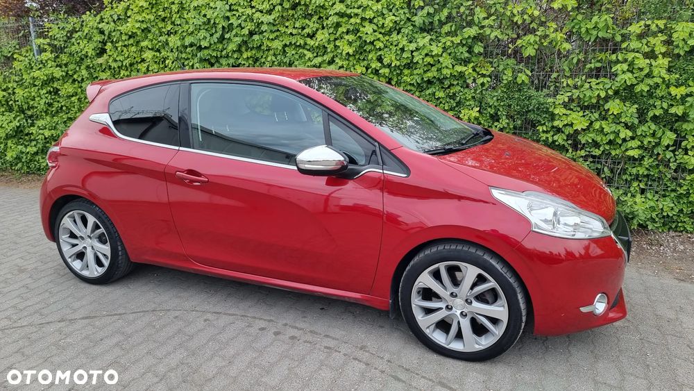 Peugeot 208 1.6 THP Allure - 19