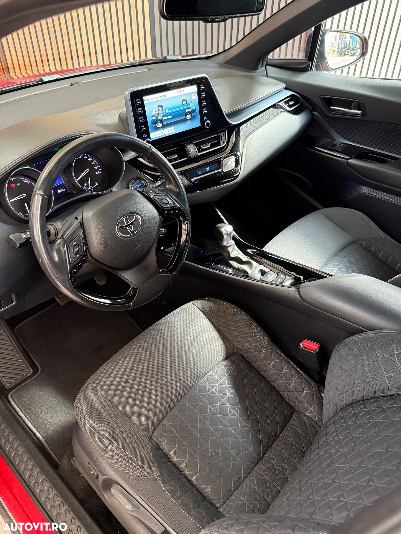 Toyota C-HR 1.8 HSD 122 CP 4x2 CVT Style - 9