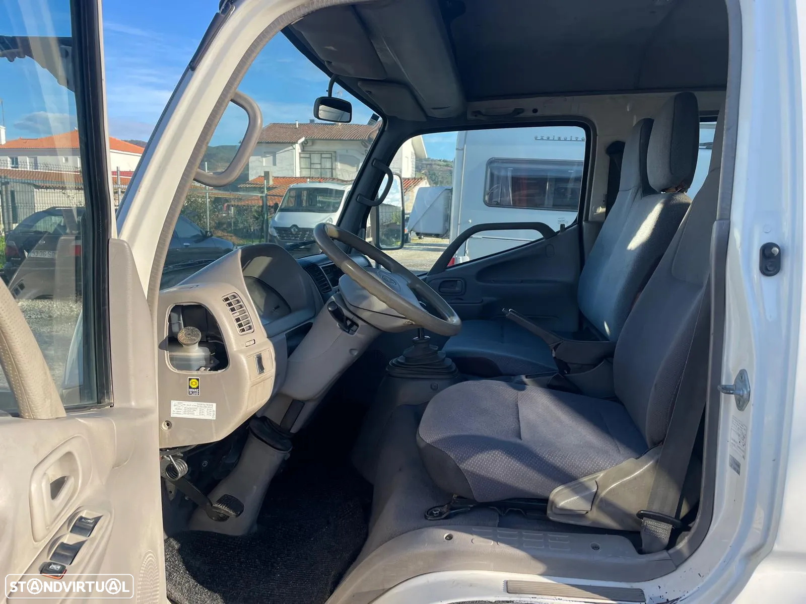 Toyota Dyna 250 2.5D-4D Cab. Dupla c/Báscula - 6
