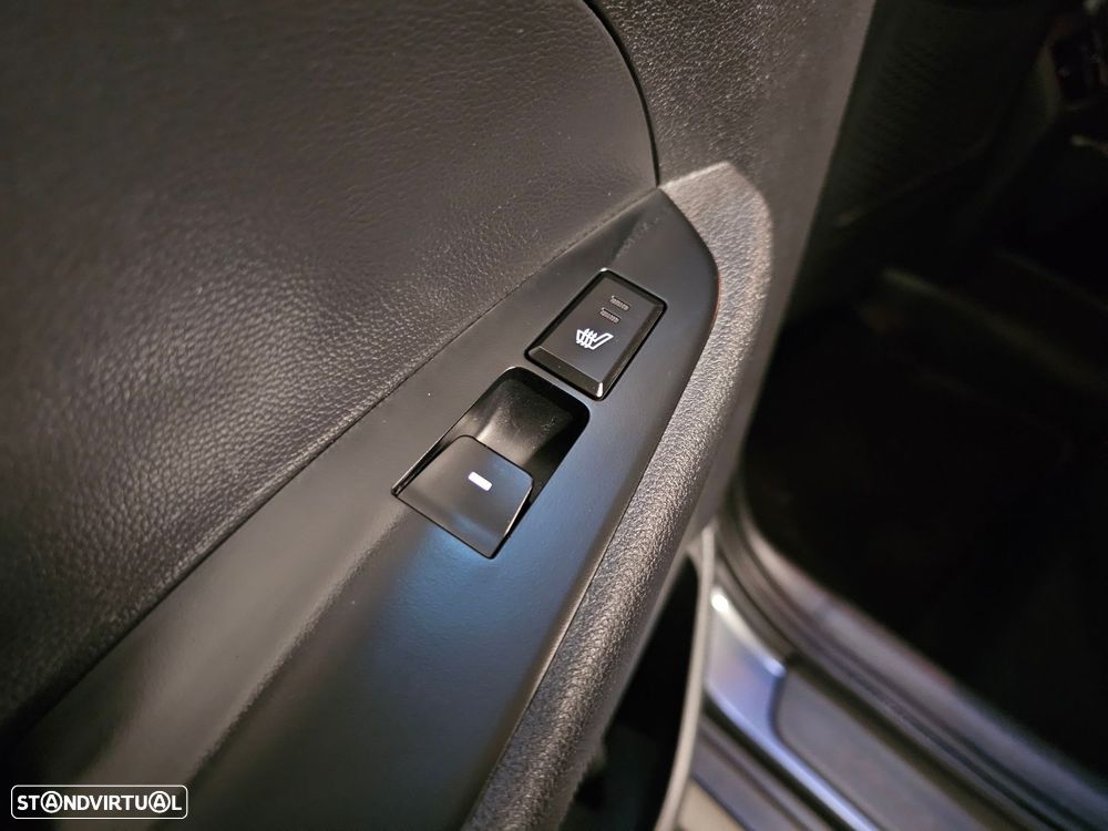 Hyundai Tucson 1.7 CRDi Premium DCT - 32