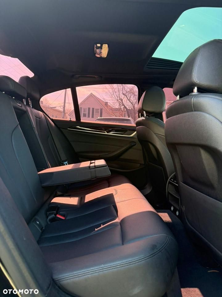 BMW Seria 5 530i - 8