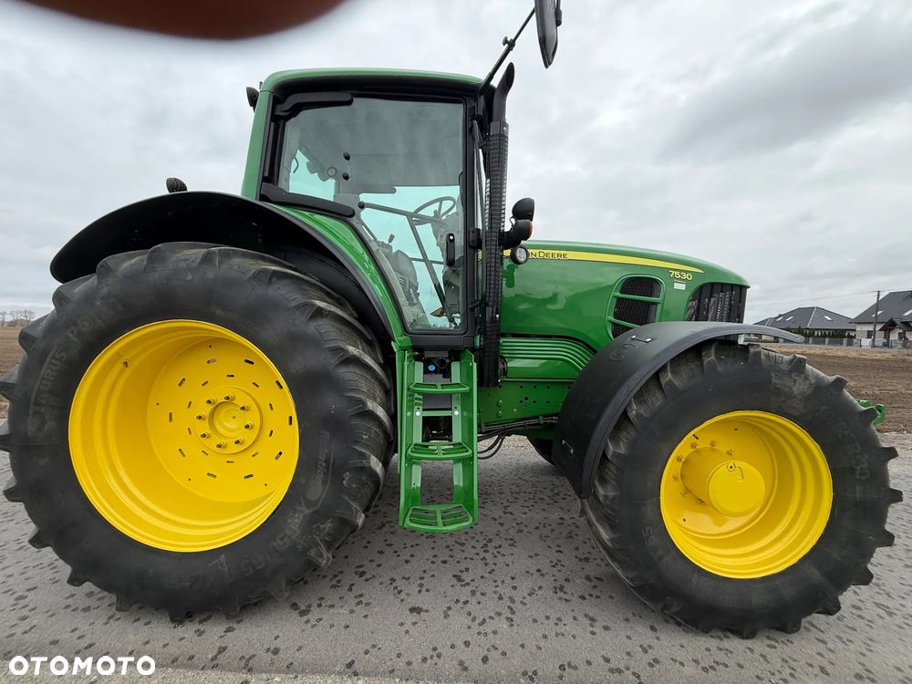 John Deere 7530 - 27