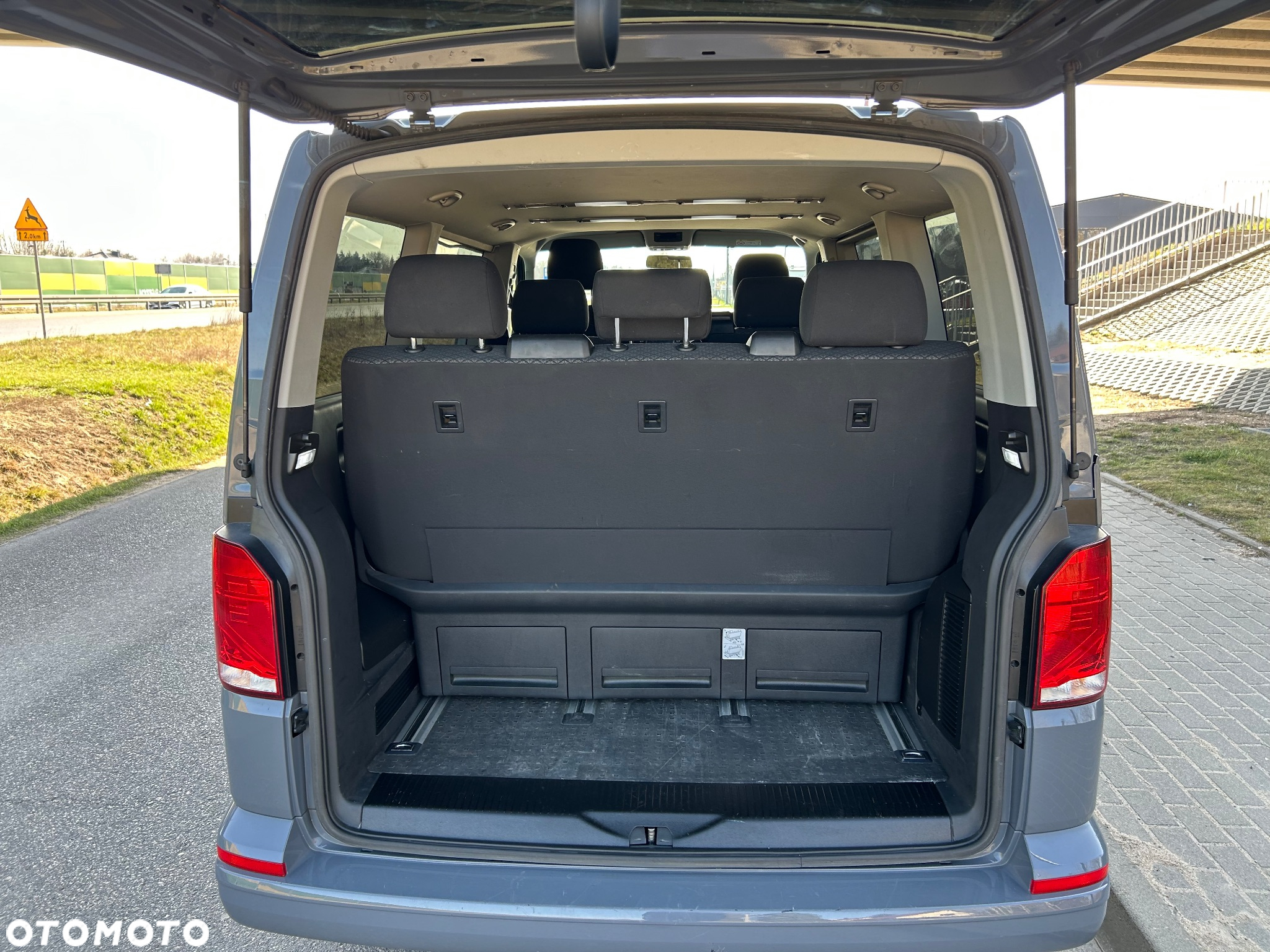 Volkswagen Multivan 6.1 2.0 TDI L1 Trendline - 15