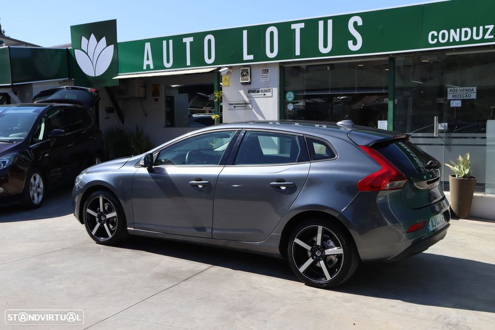 Volvo V40 1.6 D2 Eco Kinetic - 4