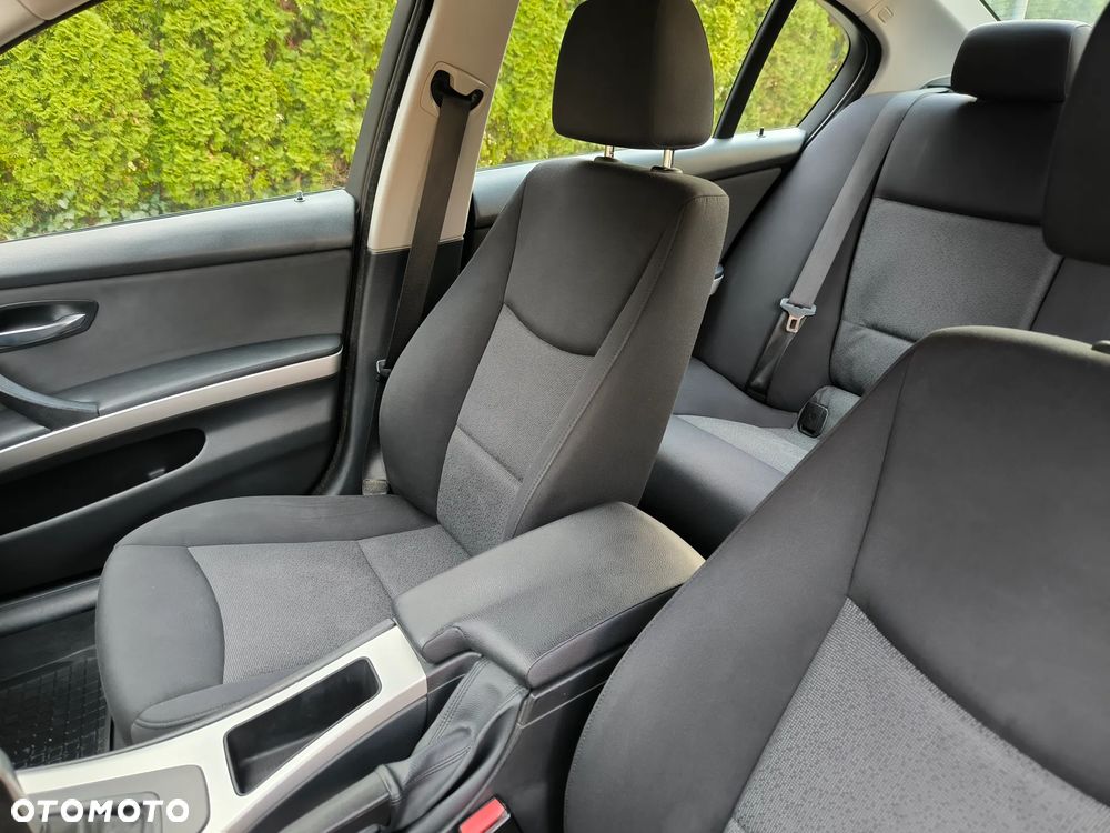BMW Seria 3 320d DPF - 7