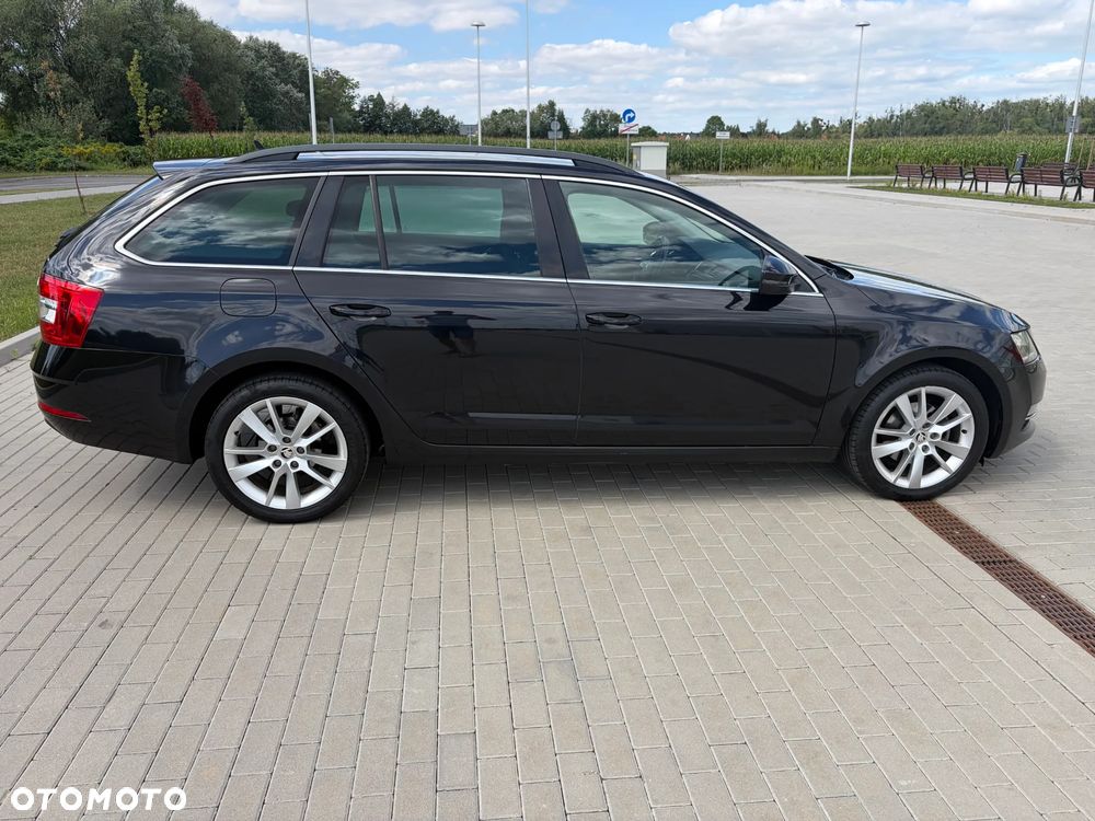 Skoda Octavia 2.0 TDI SCR Style DSG - 6