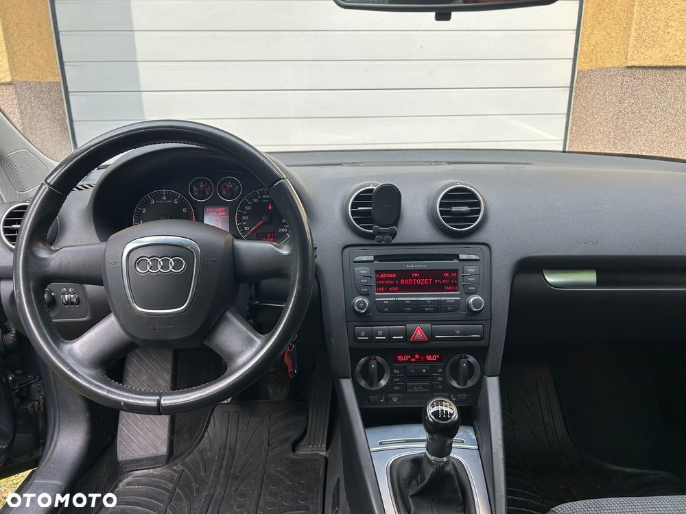 Audi A3 1.4 TFSI Attraction - 9