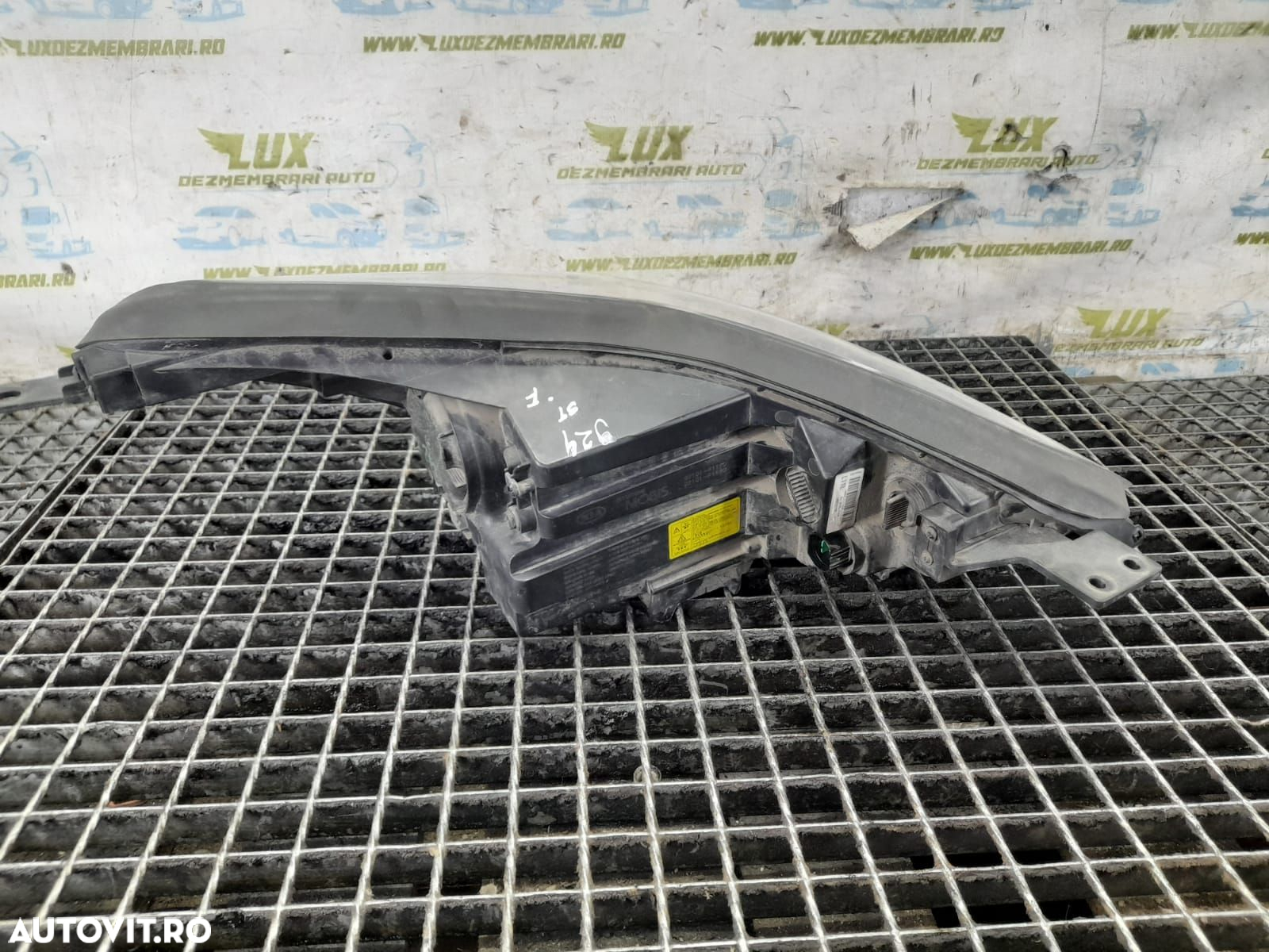 Far stanga 92101-F1110 Kia Sportage 4 [2016 - 2020] 2.0 crdi D4HA - 2