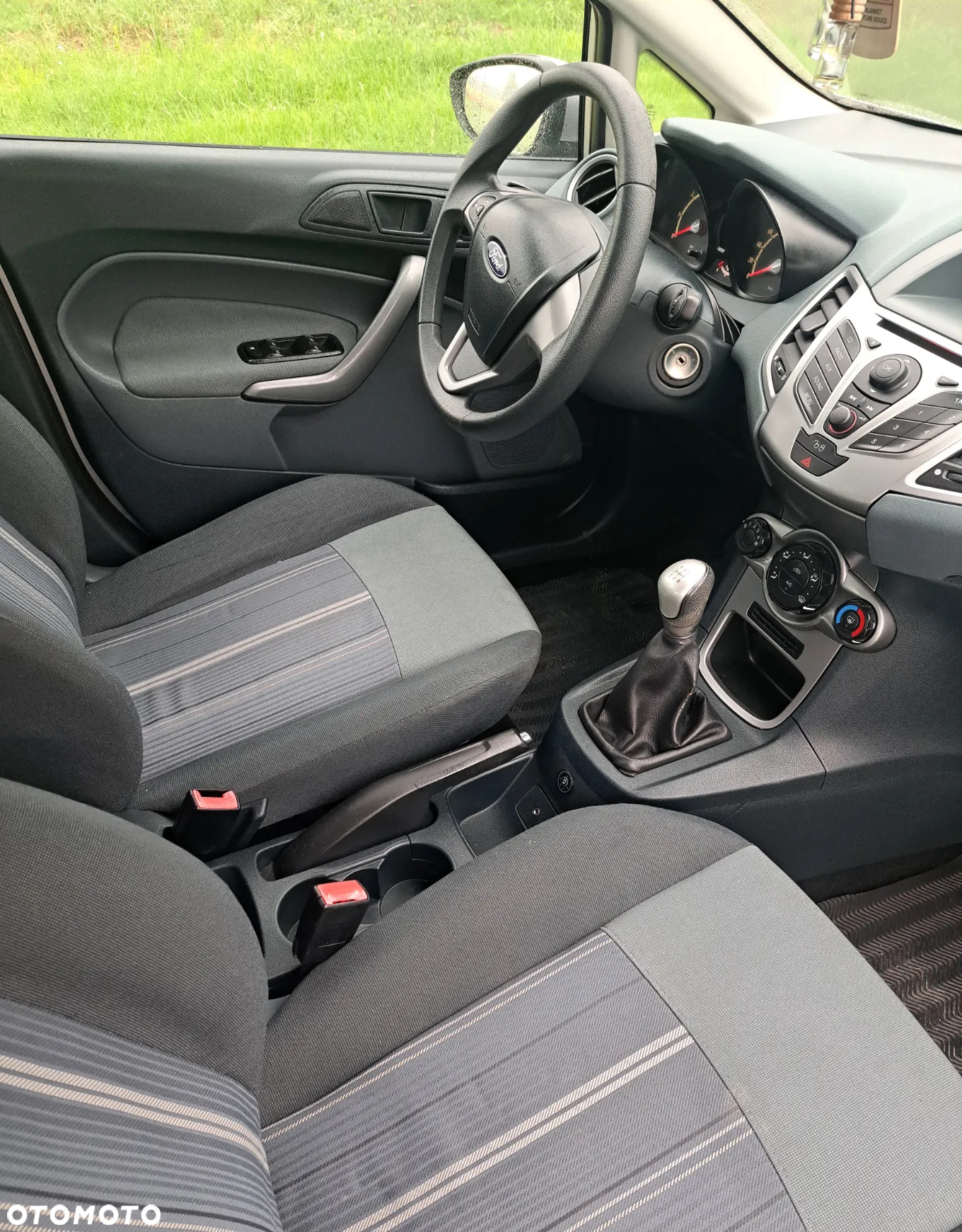 Ford Fiesta 1.4 Trend - 9