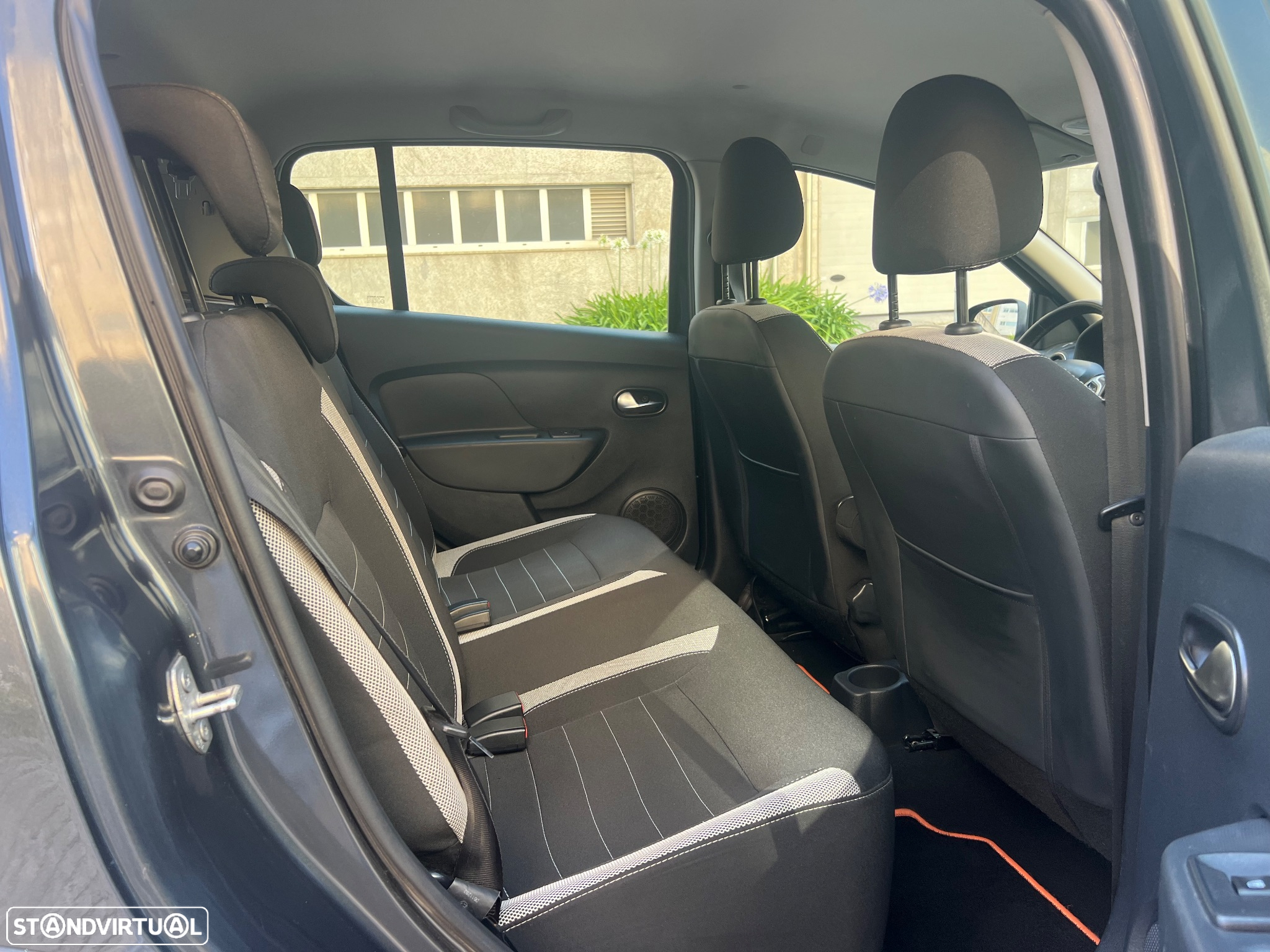 Dacia Sandero - 14