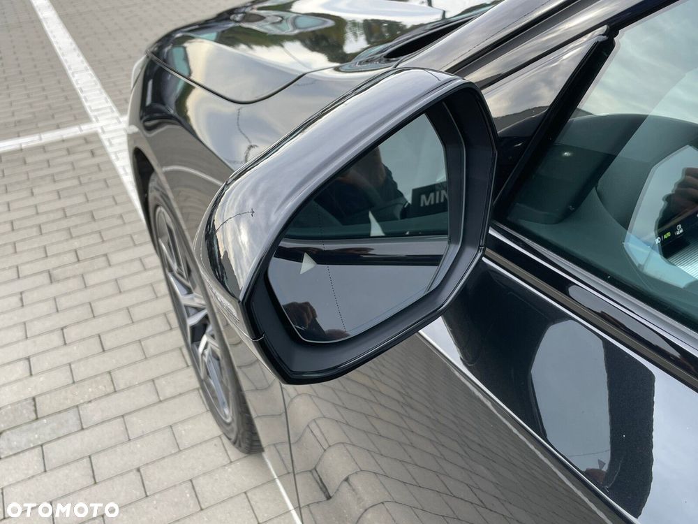 BMW Seria 5 520d xDrive mHEV M Sport - 36