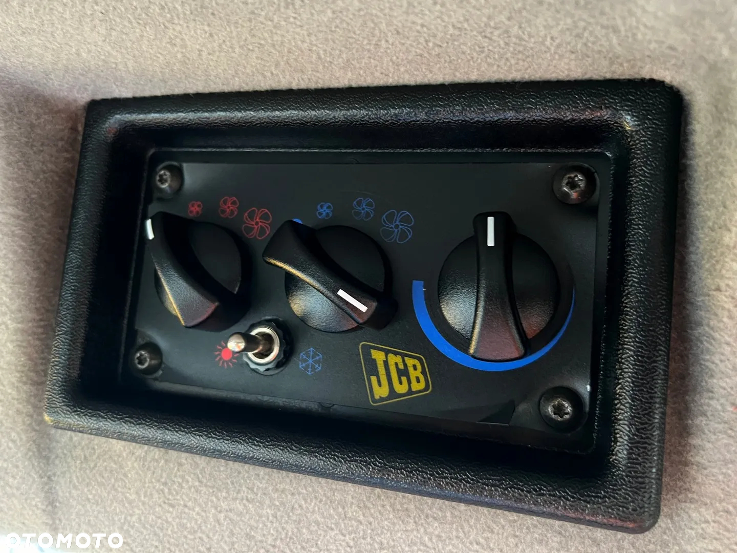JCB Fastrac 3220 - 15