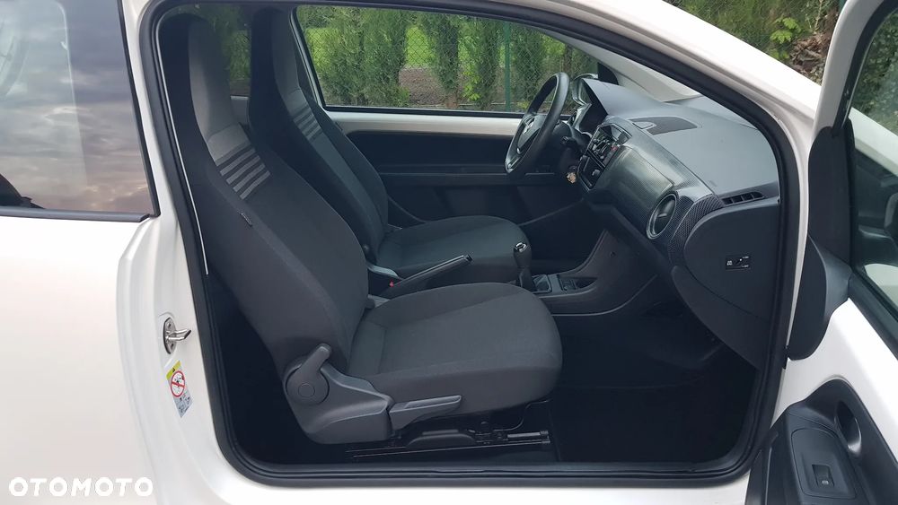 Volkswagen up! black style - 19