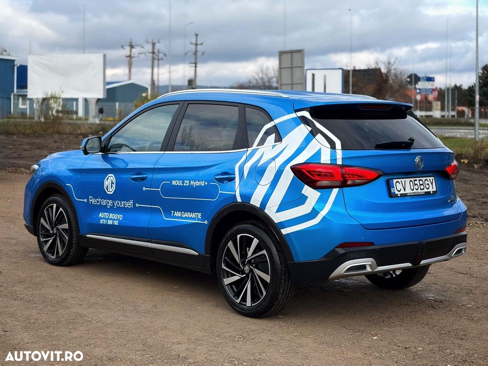 MG ZS HEV Hybrid+ Luxury - 4