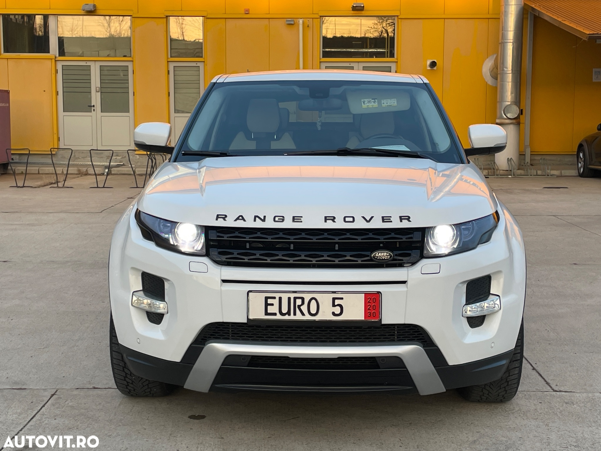 Land Rover Range Rover Evoque - 21