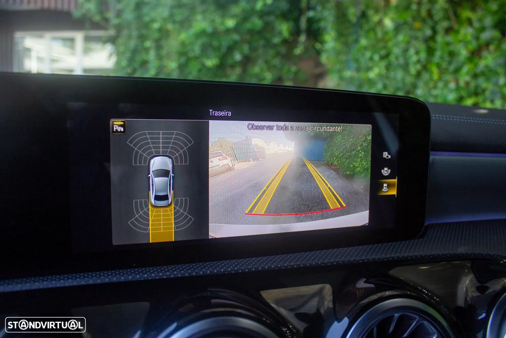 Mercedes-Benz A 250 Limousine e AMG Line - 20