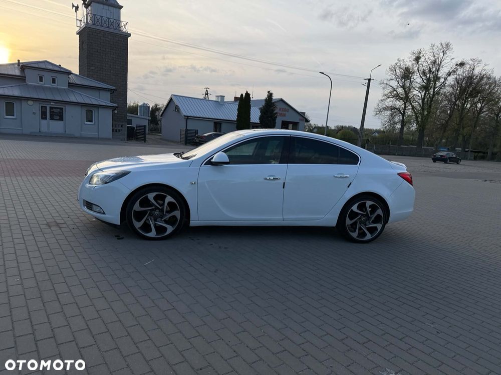 Opel Insignia - 10