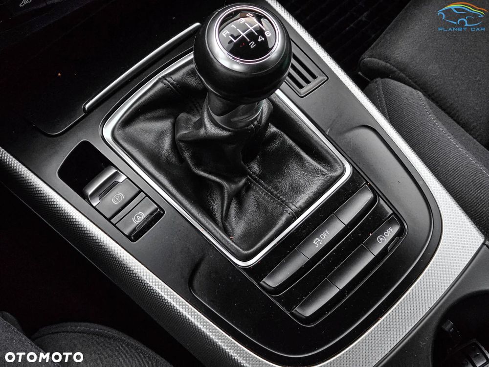 Audi A4 Avant 2.0 TDI DPF clean diesel quattro S line Sportpaket - 30