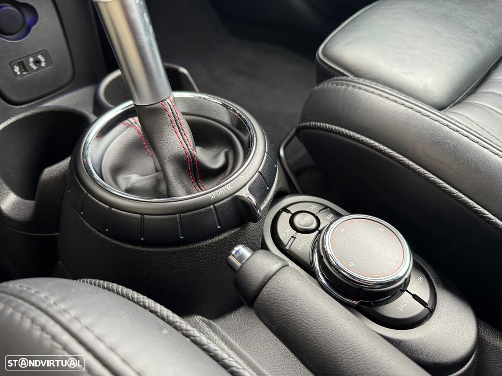 MINI Cabrio John Cooper Works Auto Desportiva - 29