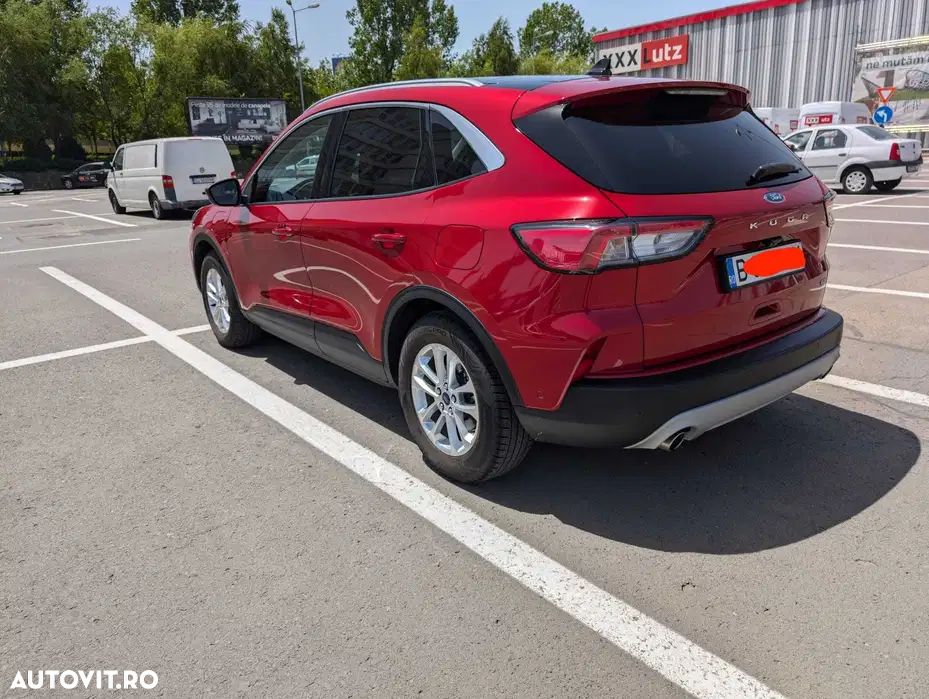 Ford Kuga - 4